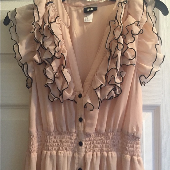 Peach color H&M dress - Picture 3 of 4